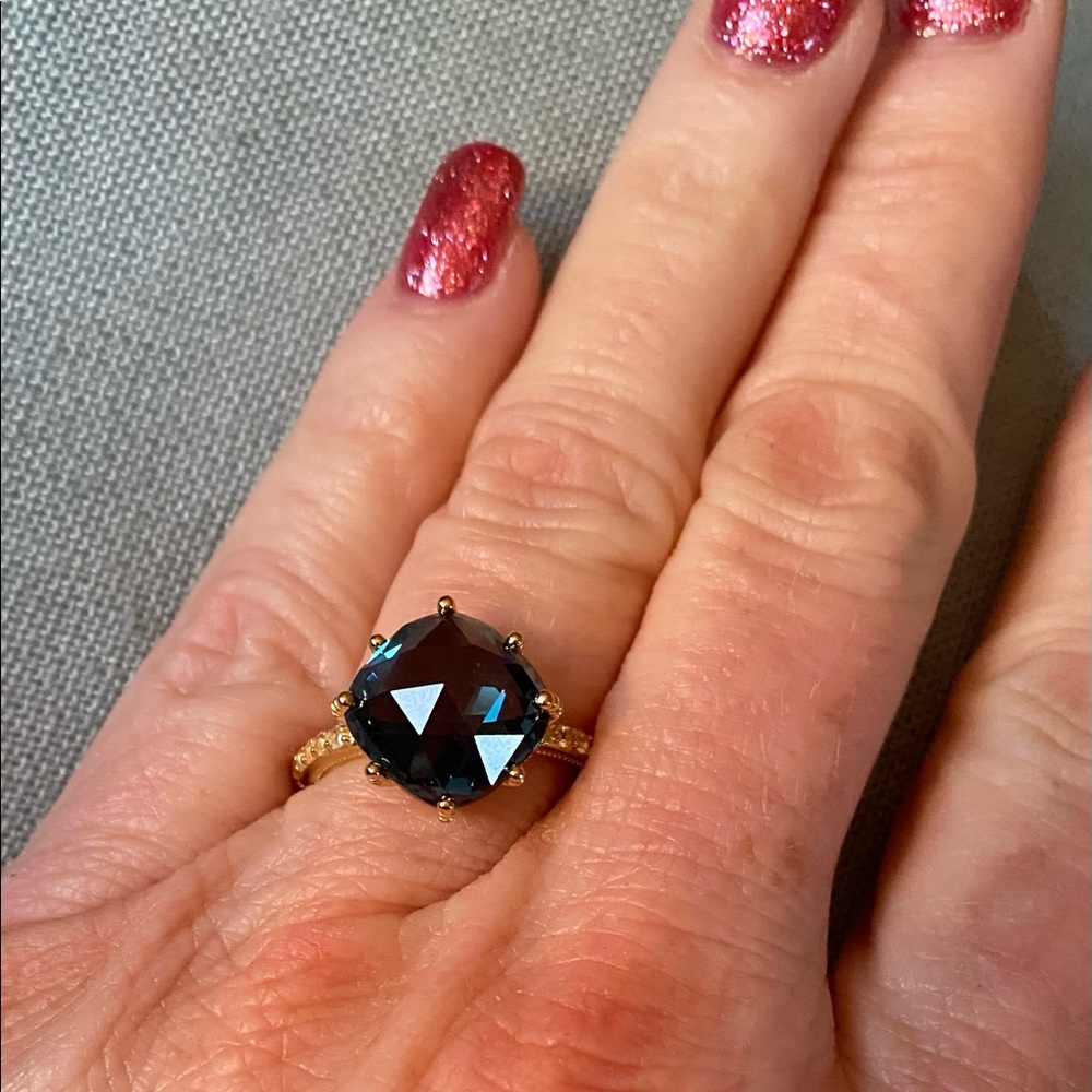 Judith Ripka 14 kt gold/sterling cushion London blue Flora synthetic topaz ring - Picture 4 of 10